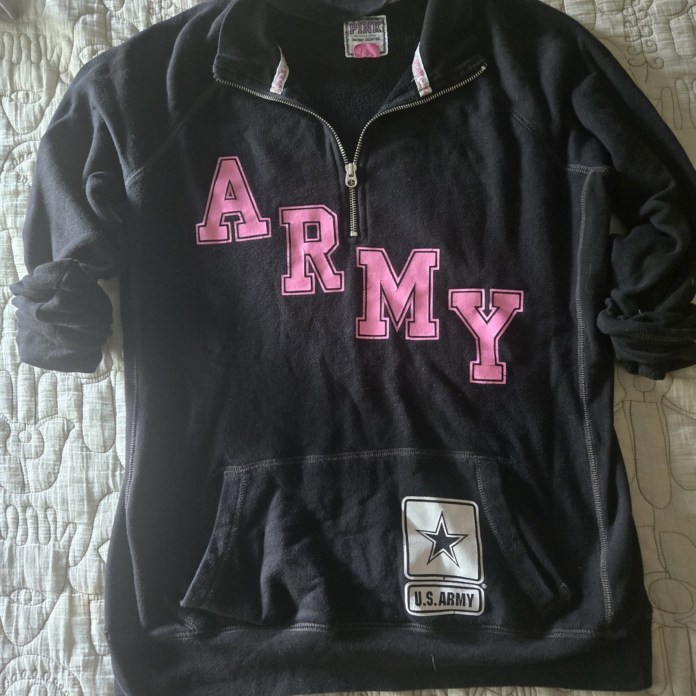 VS PINK Army Pullover